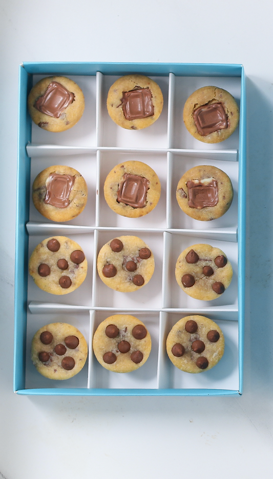 Mix Milk chocolate and Kinder Cup Cookies – 12 Pieces